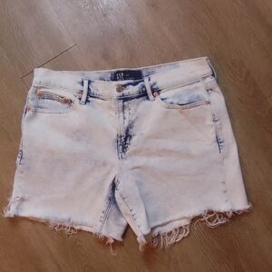 GAP Women's Blue and White Jean Shorts
